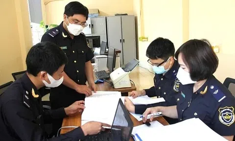 Bộ Tài chính đề xuất dừng thu nhập tăng thêm với Thuế, Hải quan và Kho bạc