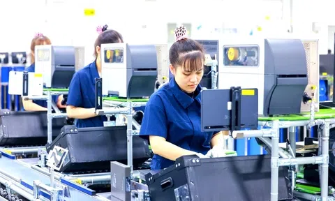 GDP nửa đầu năm tăng 8,18%: Động lực phục hồi rõ nét, nhưng chặng đường về đích 10% còn nhiều thách thức