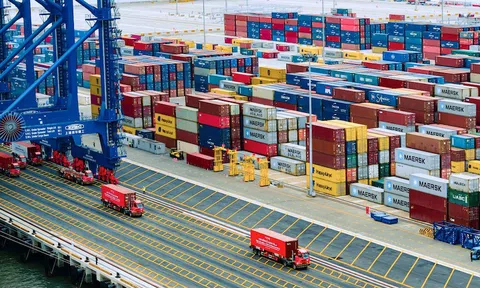 Xuất khẩu 7 tháng áp sát 320 tỷ USD, doanh nghiệp đón thêm nhiều đơn hàng mới