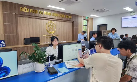 Cắt giảm thủ tục, phân quyền mạnh để khơi thông nguồn lực kinh tế