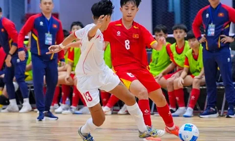Đội tuyển Futsal U16 Việt Nam có chiến thắng đầu tiên tại giải Đông Nam Á