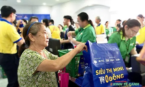 TP.HCM: “Siêu thị mini 0 đồng” mang Tết nghĩa tình đến 15.000 hộ gia đình có hoàn cảnh khó khăn