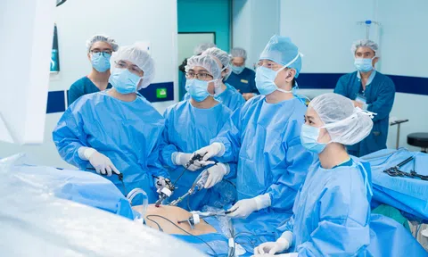 Ba ngày, hai cuộc ghép gan đặc biệt tại Vinmec: Cha cứu con, con lại cứu cha