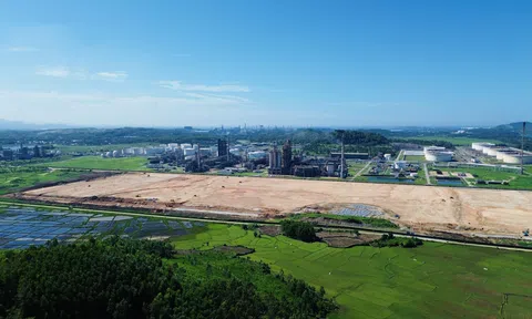 Đảm bảo vật tư nâng cấp nhà máy lọc dầu Dung Quất