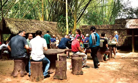 Phát huy nguồn lực văn hóa cộng đồng trong phát triển bền vững