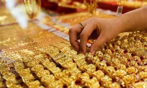 Giá vàng châu Á ổn định trong chiều 1/10