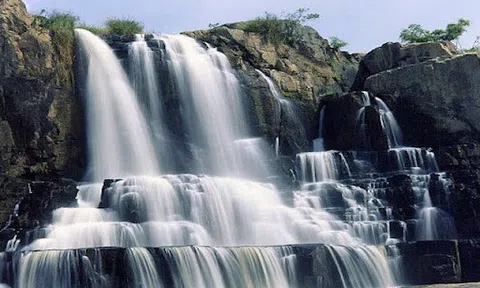 Những người viết tiếp truyền thuyết Yaly