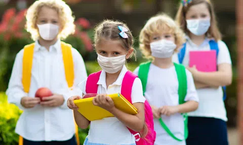Trẻ em có nên đeo khẩu trang?