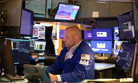 Dịch COVID-19 lại khiến giới đầu tư Phố Wall quan ngại