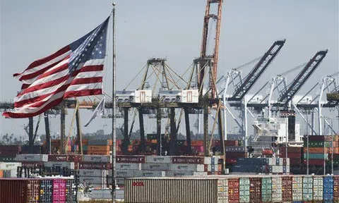 Mỹ: Xuất nhập khẩu lập kỷ lục trong tháng Mười