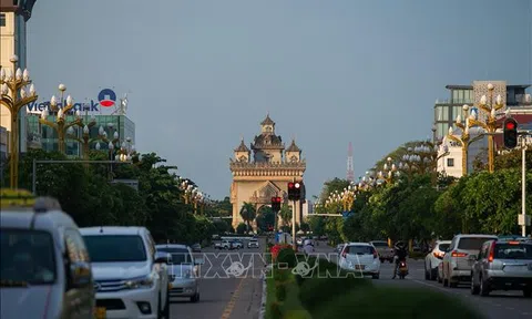 Lào xem xét kế hoạch mở cửa trở lại để đón khách du lịch