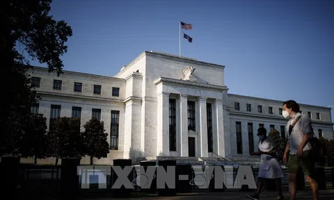 Các ngân hàng trung ương lớn trong tình thế tiến thoái lưỡng nan