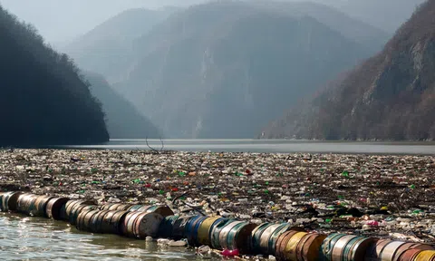 Các nước châu Phi đối mặt khủng hoảng rác thải