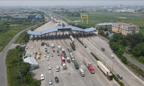 Giải tỏa nhanh phương tiện tắc tại trạm thu phí trong dịp Tết