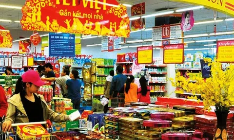 Nhà bán lẻ tung chính sách bình ổn giá mùa cao điểm mua sắm Tết