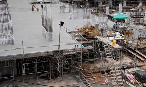 Công ty CP C-Holdings liên tục xây dựng không phép tại dự án C-River View - TP.Thủ Dầu Một