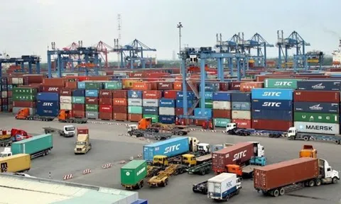 Năm "vượt bão" của ngành công thương