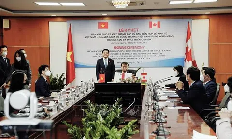Việt Nam - Canada ký kết Bản ghi nhớ thành lập Uỷ ban hỗn hợp về kinh tế