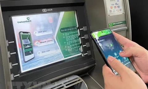 Cận Tết, ATM vắng khách trong khi app ngân hàng "tắc đường"