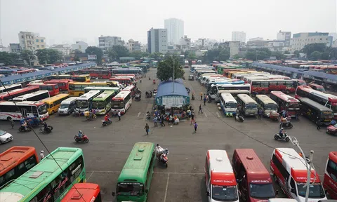 Dịch vụ vận tải và du lịch nhộn nhịp hơn vào dịp đầu năm mới