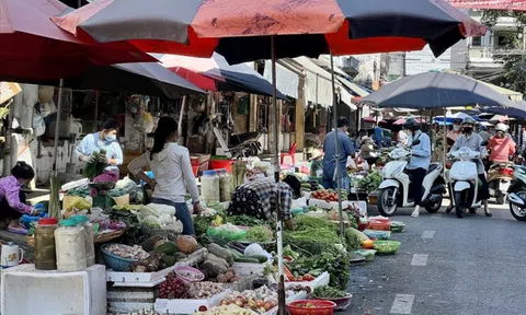 Cục Quản lý giá: Nhu cầu mua sắm ngày mùng 3 Tết chưa nhiều