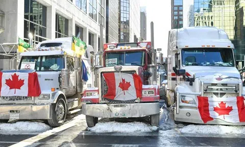 Thủ đô của Canada bị xe tải chiếm đóng... “phản đối việc tiêm phòng bắt buộc”