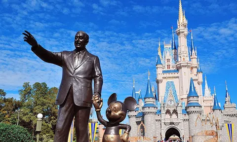 Hoạt động kinh doanh của Disney rầm rộ trở lại vào cuối năm 2021