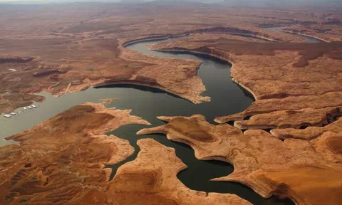 Miền Tây nước Mỹ đối diện với hạn hán tồi tệ nhất trong vòng 1200 năm