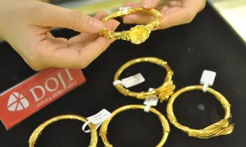 Căng thẳng ở Ukraine có thể khiến giá vàng tiếp tục tăng