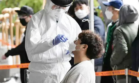 Hàn Quốc thay đổi cách đối phó với đại dịch COVID-19