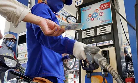 Lo ngại giá hàng hóa tiêu dùng thiết yếu tăng theo xăng