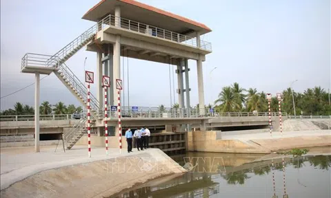 Bến Tre: Phát huy hiệu quả giải pháp công trình trong ứng phó hạn mặn