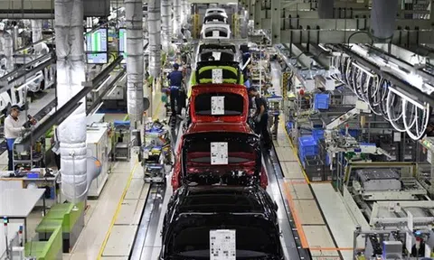 Nhiều hãng ô tô Nhật Bản thông báo tạm dừng hoạt động tại Nga