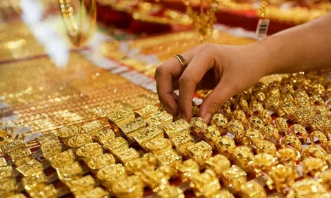 Giá vàng trong nước chiều 7/3 áp sát ngưỡng 73 triệu đồng/lượng
