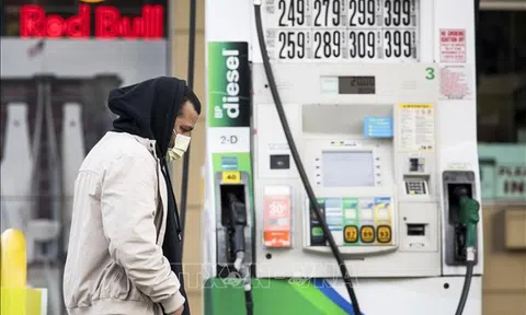 Giá xăng dầu tại Mỹ tăng kỷ lục