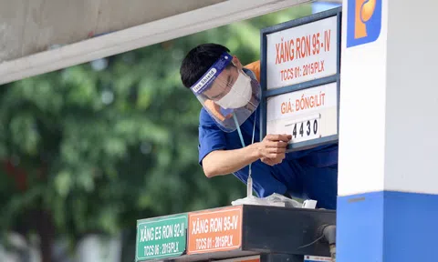 Thế giới trong "vòng xoáy" giá năng lượng tăng cao - Bài cuối: Đảm bảo nguồn cung và bình ổn giá xăng dầu: Đâu là giải pháp căn cơ?