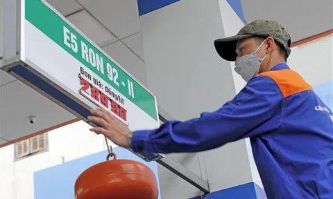 Thế giới trong "vòng xoáy" giá năng lượng tăng cao - Bài 3: Điều hành giá xăng dầu: Sử dụng linh hoạt, hiệu quả các công cụ