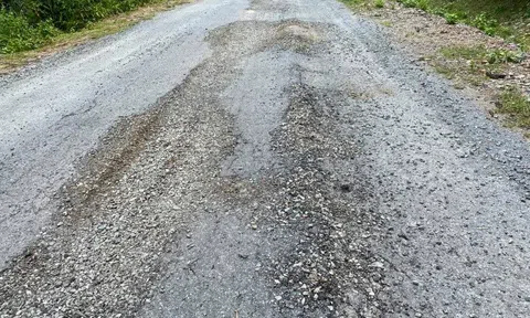 Thanh Hóa yêu cầu nhà thầu khắc phục hư hỏng tuyến đường 13 tỷ đồng xuống cấp