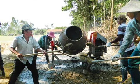 Quảng Ngãi hỗ trợ trên 47.000 tấn xi măng làm đường giao thông nông thôn