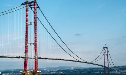 Cây cầu dài nhất thế giới mở cửa cho giao thông