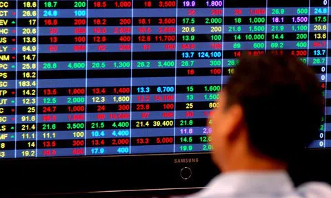 Nhiều doanh nghiệp bị thanh tra Ủy ban Chứng khoán Nhà nước phạt nặng vì vi phạm công bố thông tin