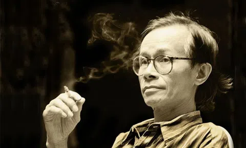 Trịnh Công Sơn - Nhẹ gót lãng du...