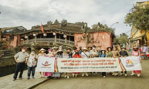 Hội An liên tục đón các đoàn khách du lịch quốc tế