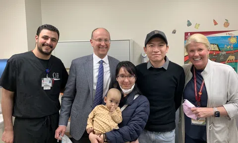 Bệnh viện Trung ương Huế phối hợp chuyên gia quốc tế điều trị thành công U nguyên bào thận ở trẻ em