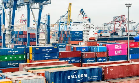 Tìm cách 'kéo' giảm chi phí cho doanh nghiệp xuất nhập khẩu