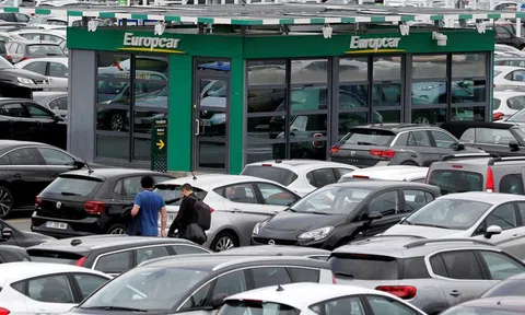 Lượng xe ô tô mới bán ra tại châu Âu thấp nhất kể từ 30 năm trở lại đây