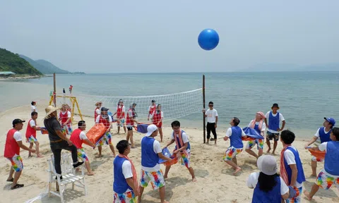 Khánh Hòa: Nhiều cơ sở lưu trú kín khách trước kỳ nghỉ lễ 30/4