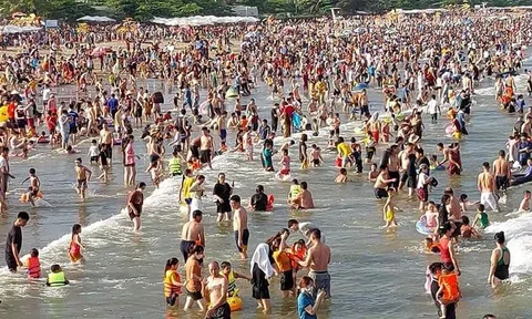 Thanh Hoá đón gần 900.000 lượt khách trong dịp 30/4 và 1/5, thu về gần 2.000 tỷ đồng