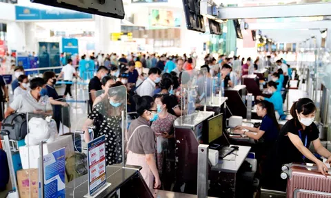 Các sân bay cả nước đón hơn 1,1 triệu khách di chuyển vào dịp 30/4-1/5
