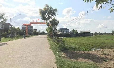 Có hiện tượng các sàn giao dịch bất động sản cấu kết với nhau ”ôm hàng”, làm giá, tạo sóng